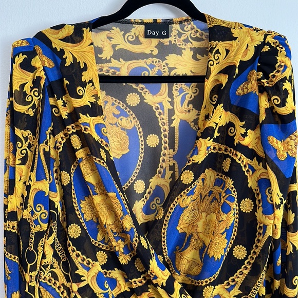 Vintage Sheer Baroque Patterned Deep V-Neck Padded Shoulder Bodysuit Blouse - Picture 5 of 8